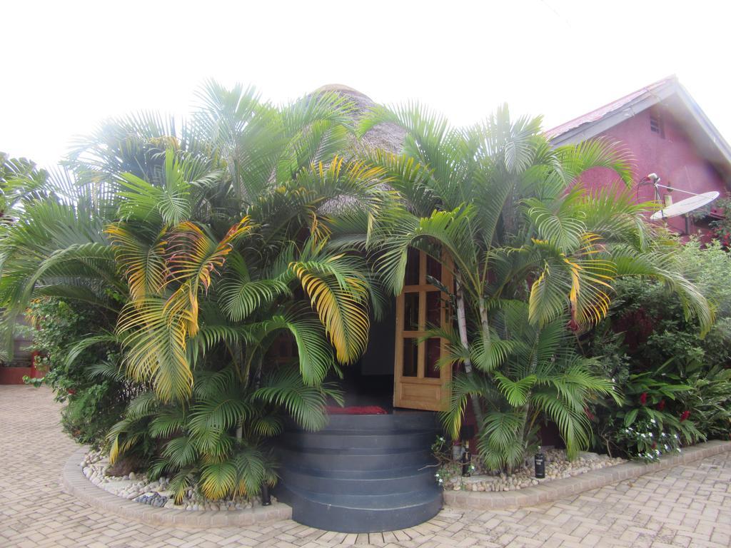 Precious Guesthouse Entebbe Exteriér fotografie
